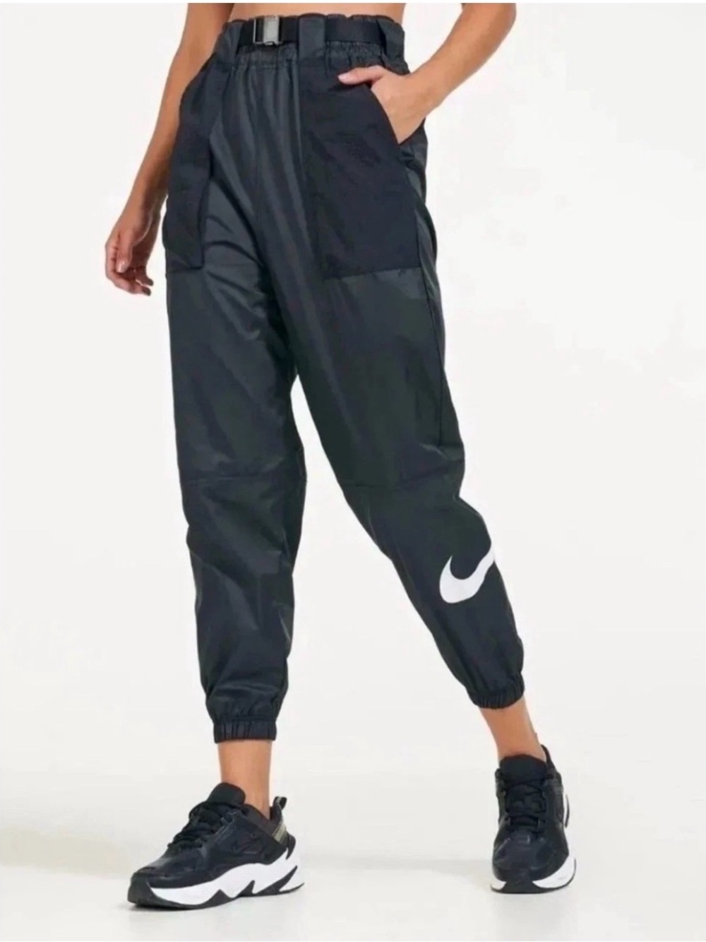 Nike Black Big Swoosh Woven Cargo Jogger Pants L